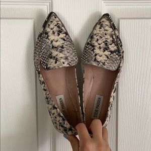 Steve Madden snakeskin flats